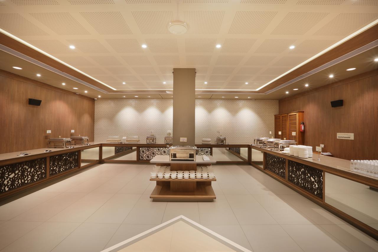 Abbott Hotel Navi Mumbai Exterior foto