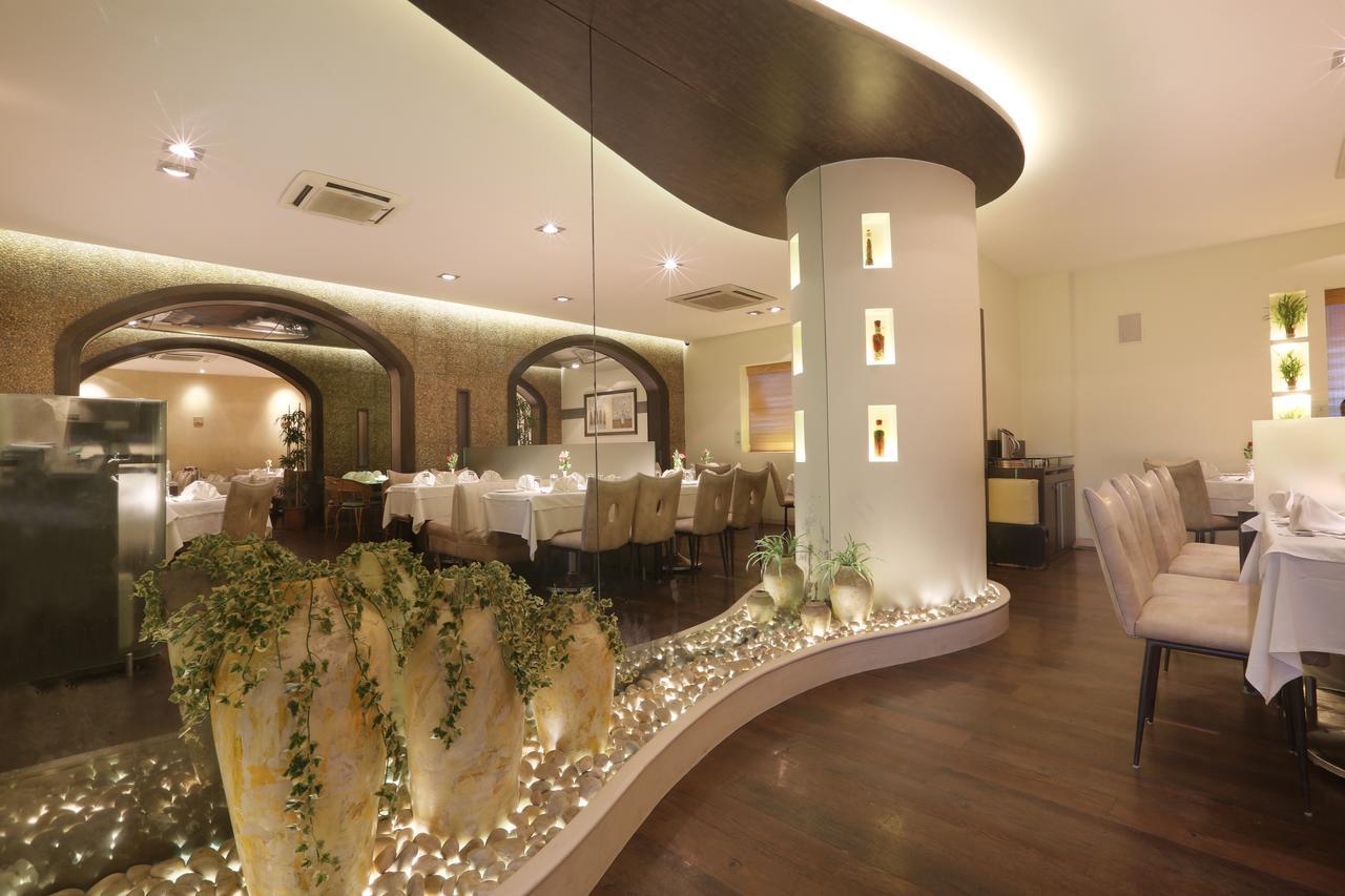 Abbott Hotel Navi Mumbai Exterior foto