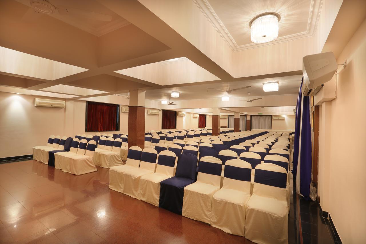 Abbott Hotel Navi Mumbai Exterior foto