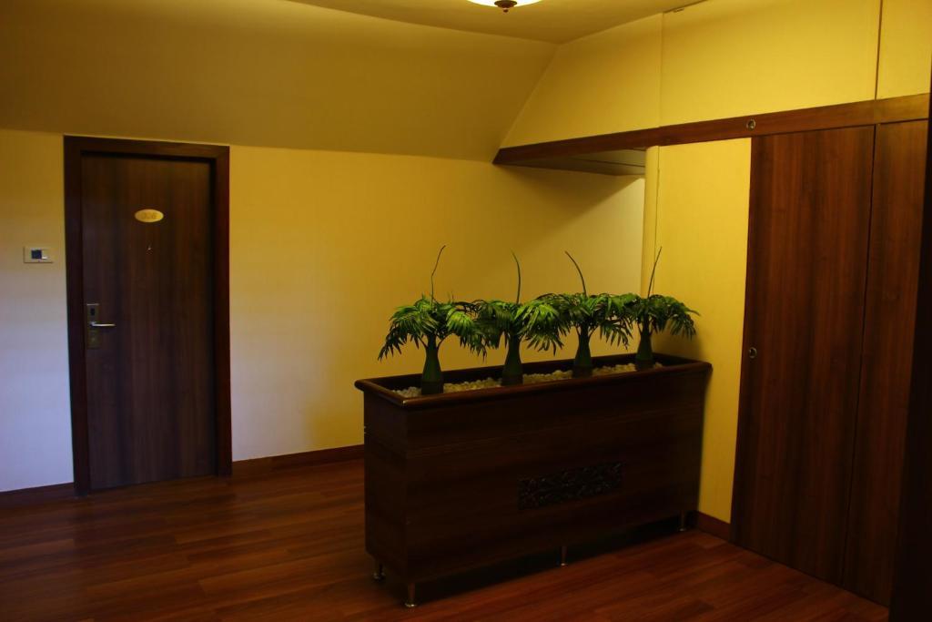 Abbott Hotel Navi Mumbai Exterior foto