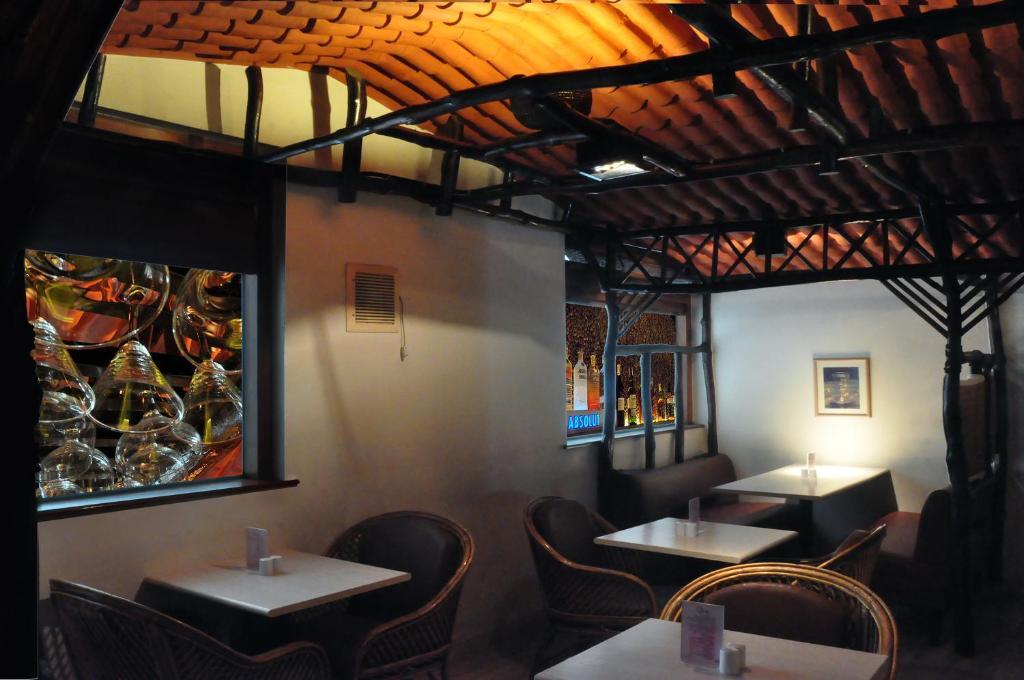 Abbott Hotel Navi Mumbai Exterior foto
