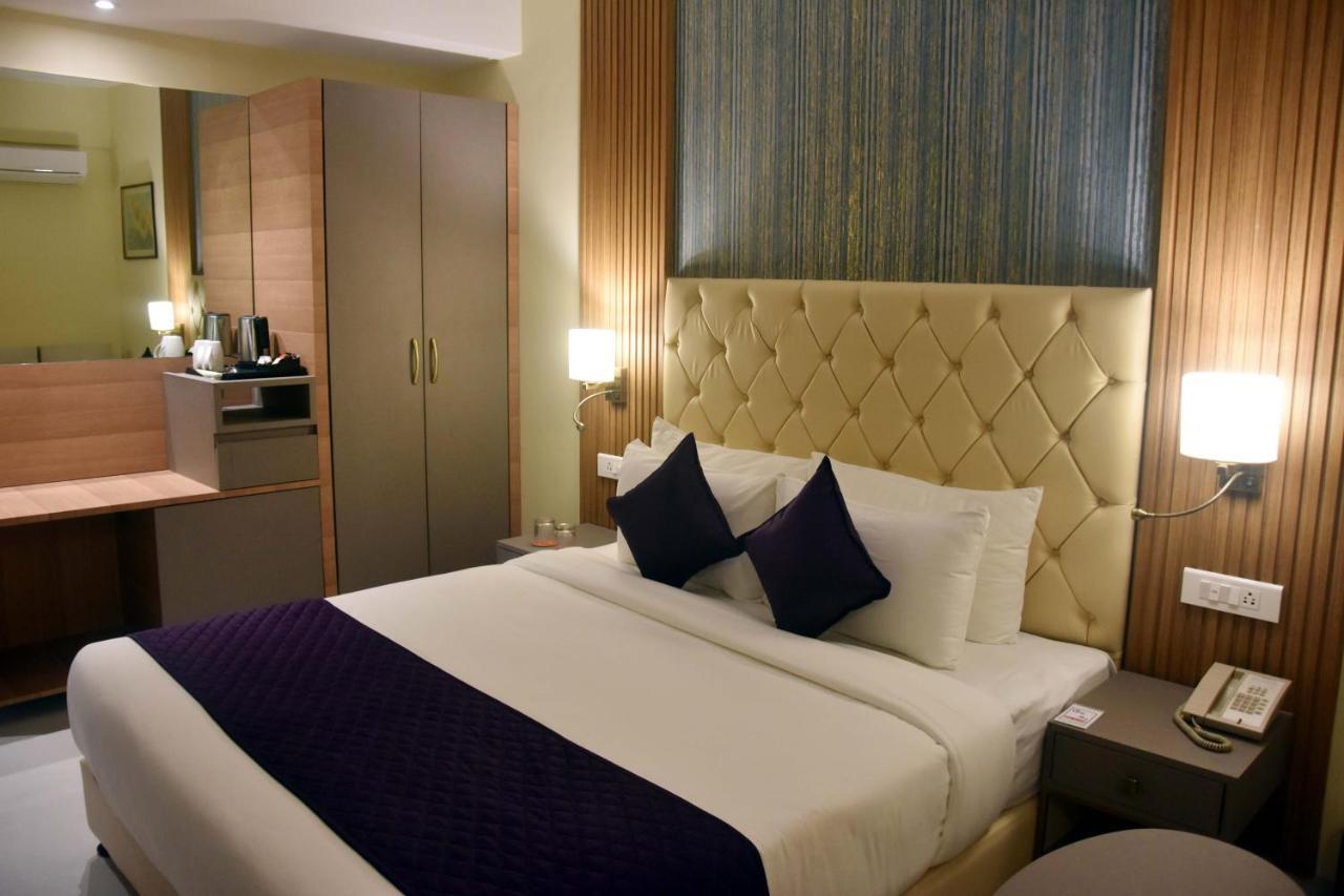 Abbott Hotel Navi Mumbai Exterior foto
